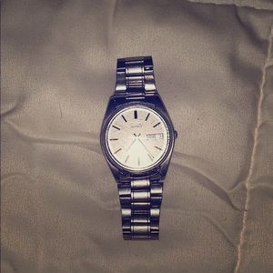 seiko quartz watch